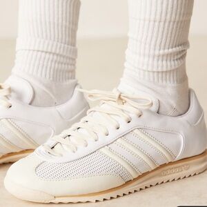 NWT Adidas SL 72 OG Cloud and Off White Classic Sneakers Womens Sz 7 JH9887